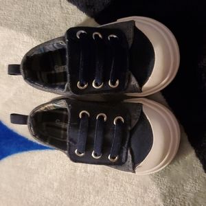 Infant boy sneakers size 3